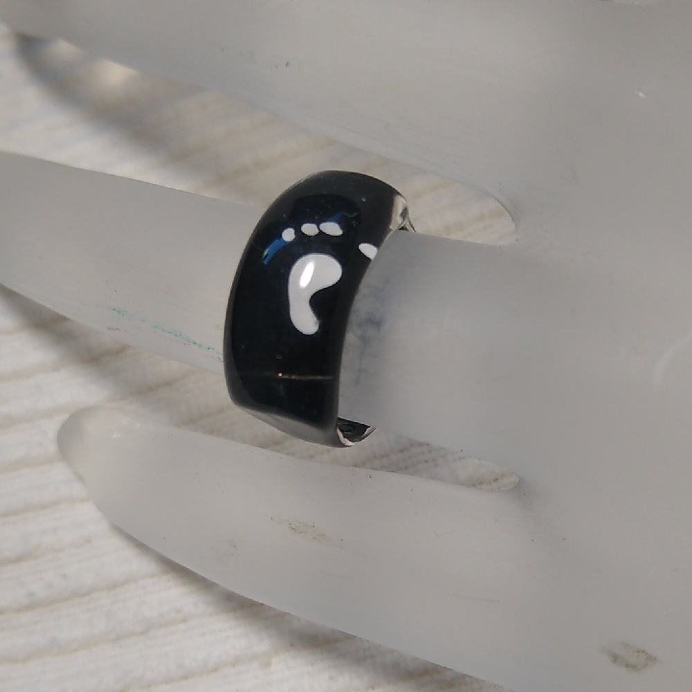 Resin Hang-Ten Ring